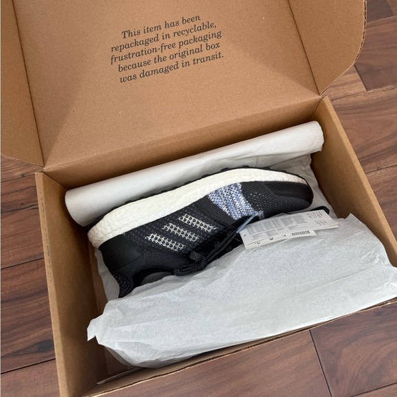 Adidas Ultraboost ST Running Shoes Primeknit Women's Size 7.5 - Picture 7 of 9